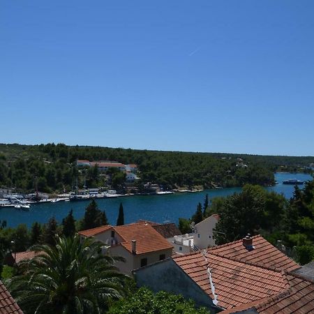 Luana Apartment Milna  Dış mekan fotoğraf