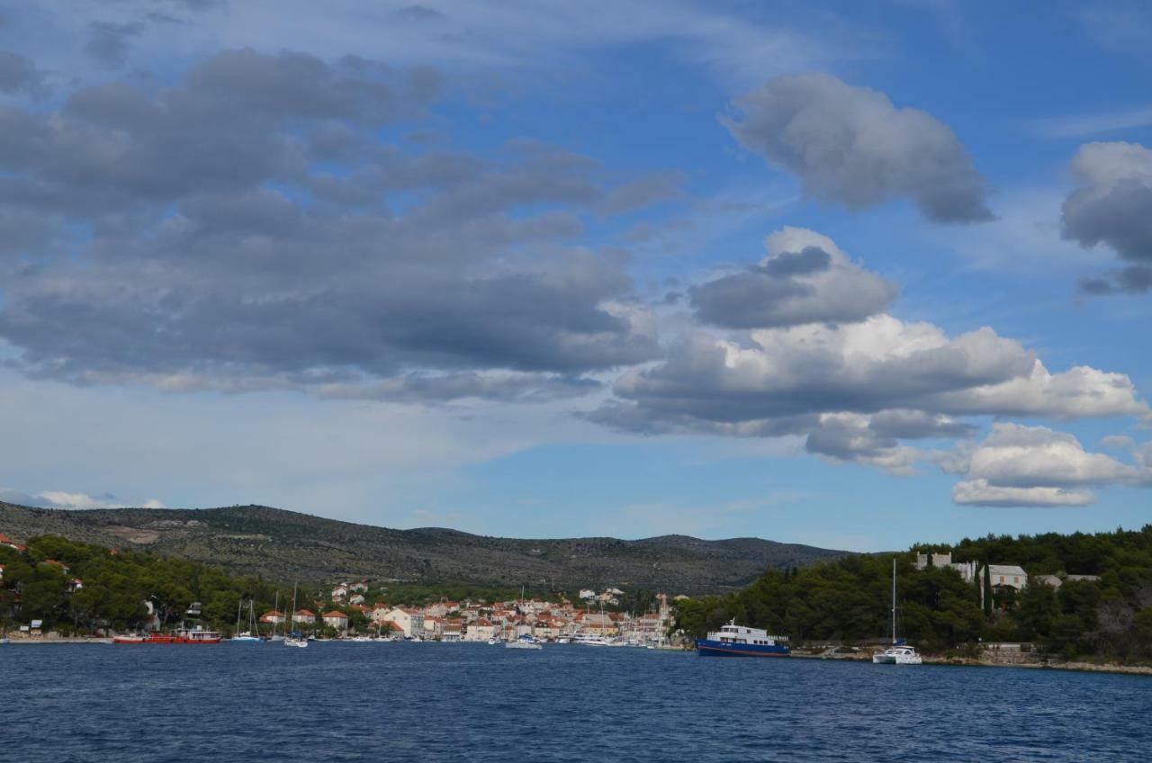 Luana Apartment Milna  Dış mekan fotoğraf