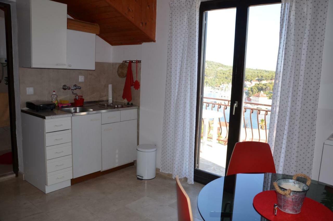 Luana Apartment Milna  Dış mekan fotoğraf