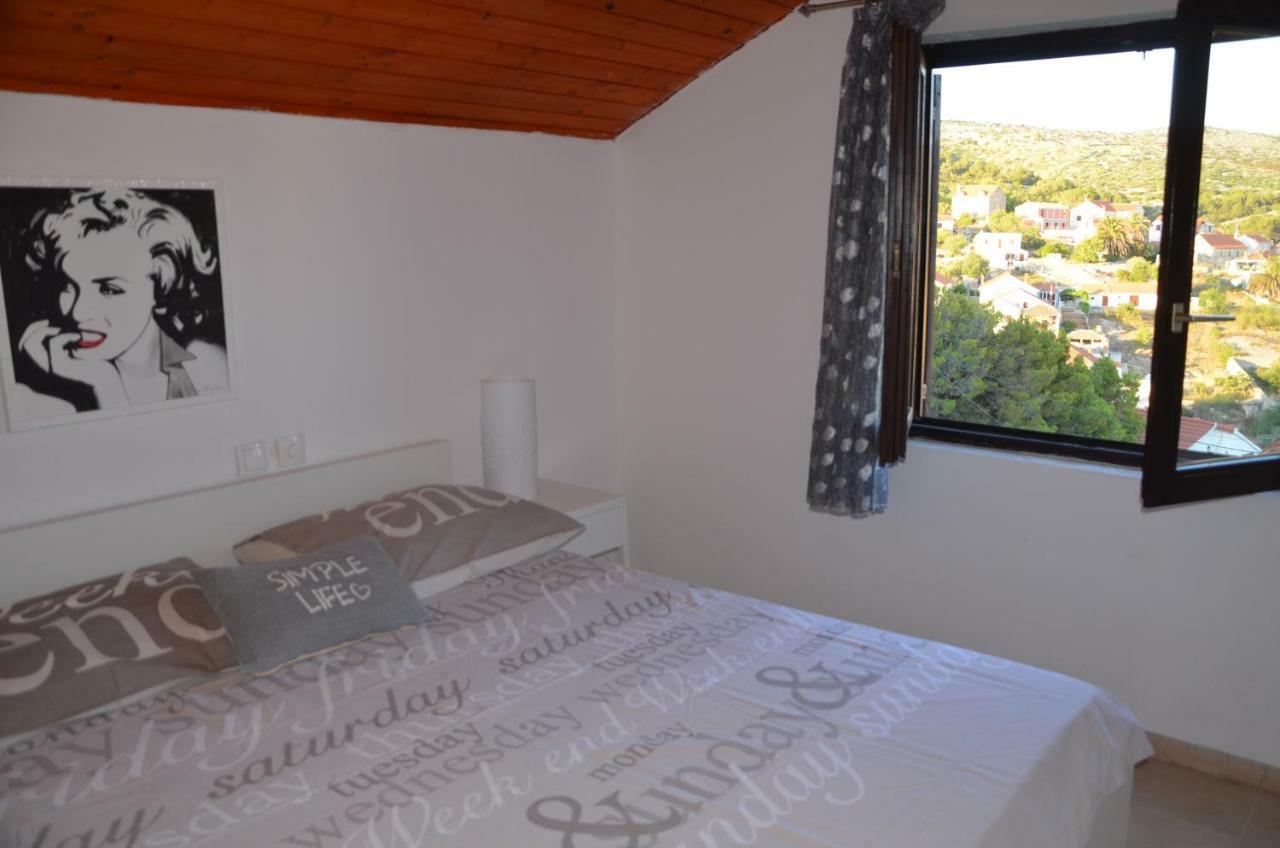 Luana Apartment Milna  Dış mekan fotoğraf