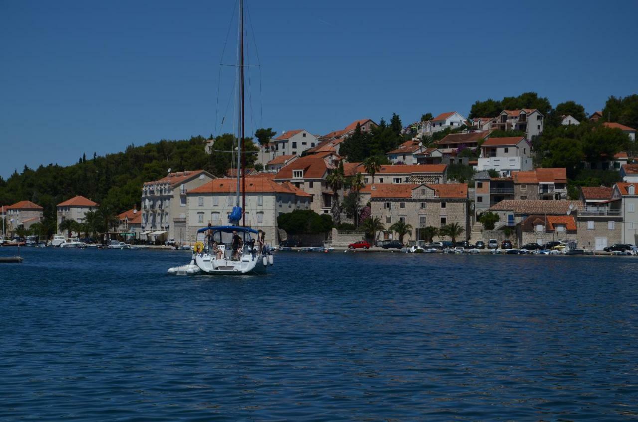 Luana Apartment Milna  Dış mekan fotoğraf